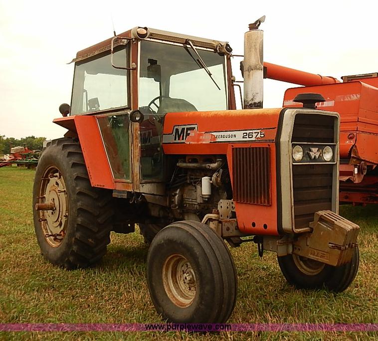 image for item J2181 1981 Massey Ferguson 2675 tractor