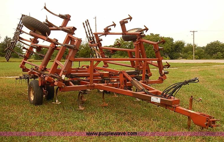 image for item J2190 Kewanee 380 field cultivator