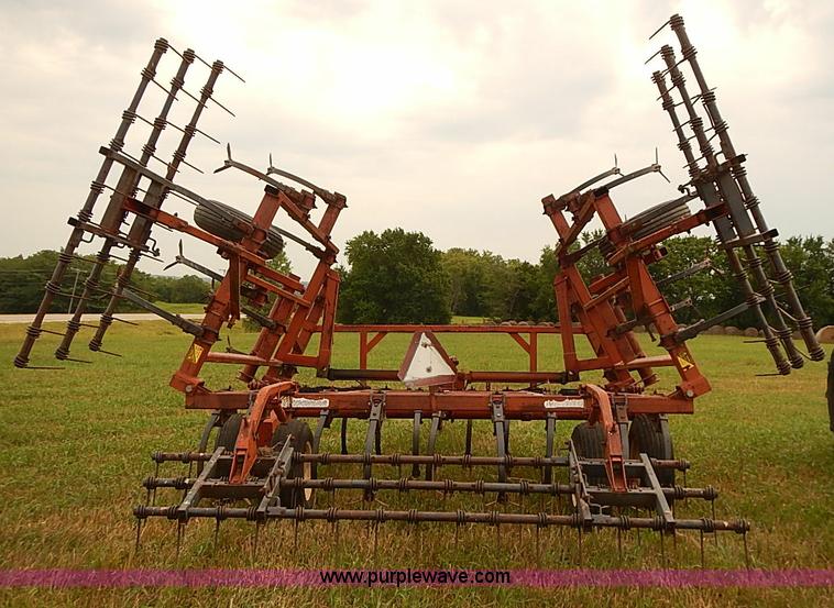 image for item J2190 Kewanee 380 field cultivator