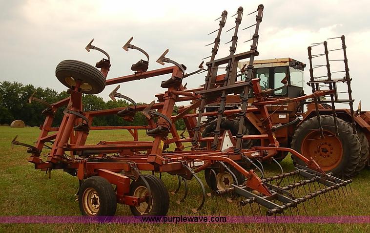image for item J2190 Kewanee 380 field cultivator