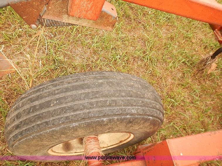 image for item J2190 Kewanee 380 field cultivator