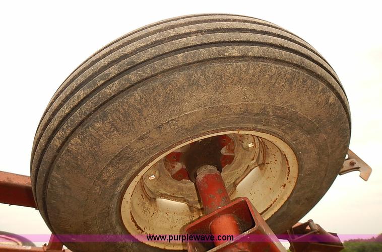 image for item J2190 Kewanee 380 field cultivator