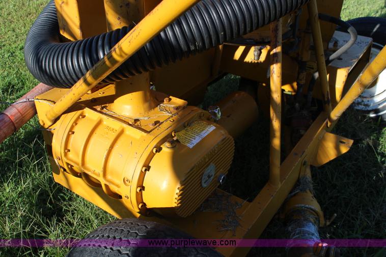 image for item J2218 Walinga Econo vac grain vac