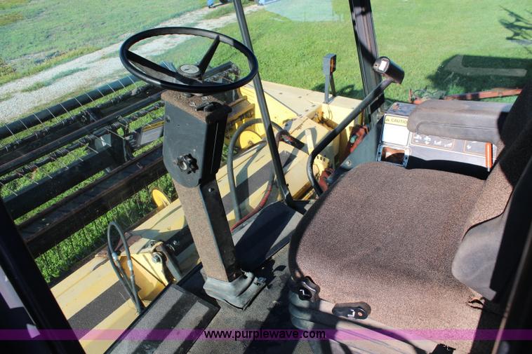image for item J2219 1995 New Holland 2550 swather
