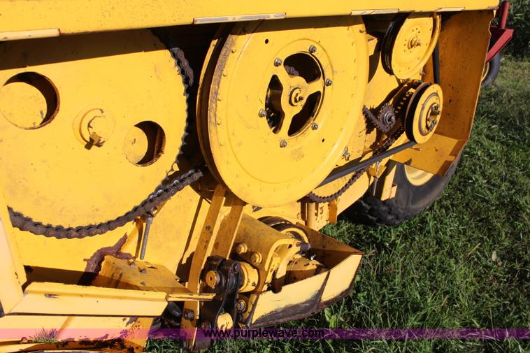 image for item J2219 1995 New Holland 2550 swather