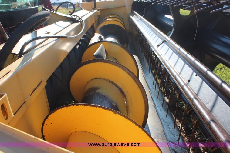 image for item J2219 1995 New Holland 2550 swather