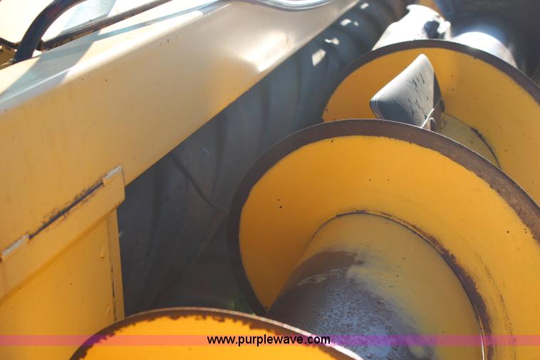 image for item J2219 1995 New Holland 2550 swather