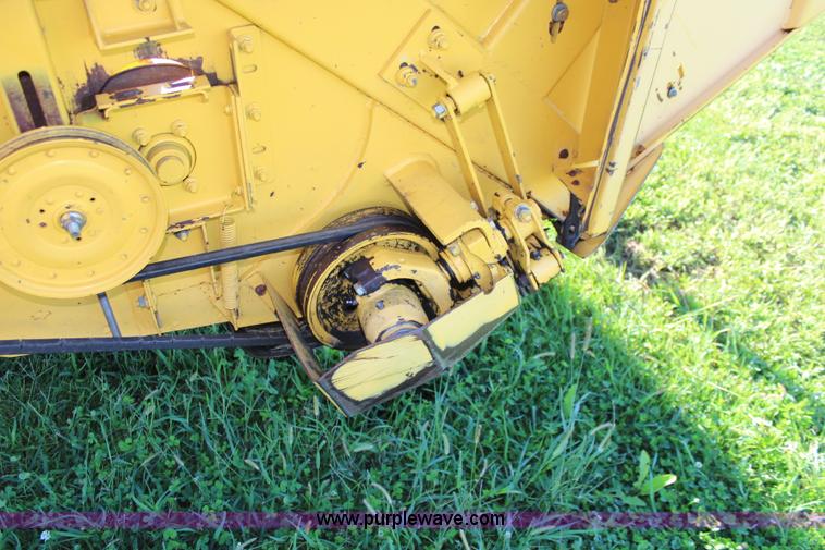 image for item J2219 1995 New Holland 2550 swather