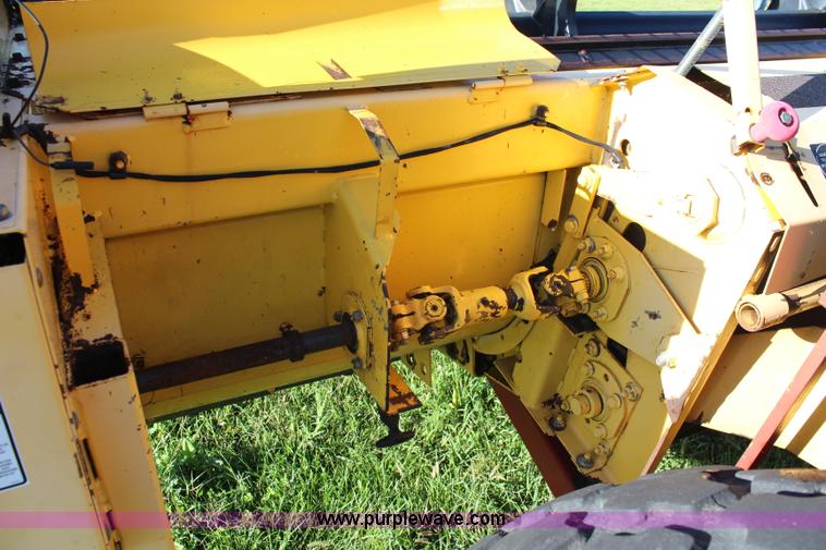 image for item J2219 1995 New Holland 2550 swather