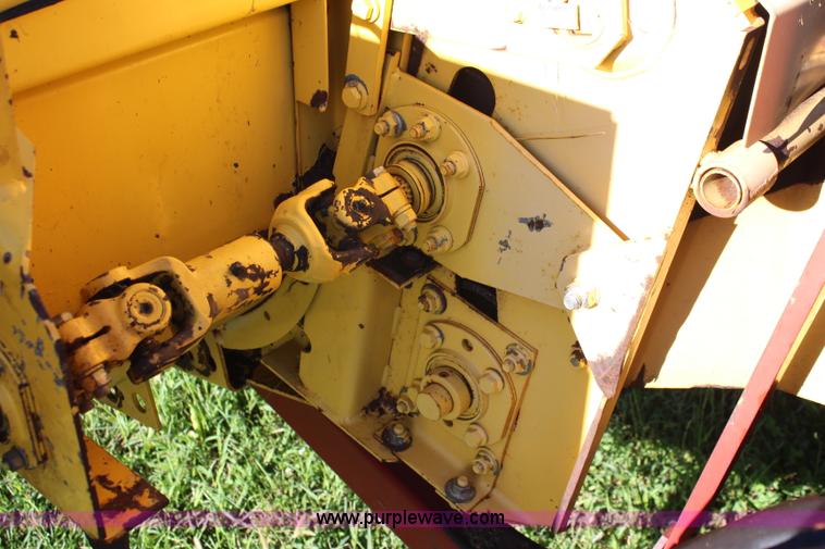 image for item J2219 1995 New Holland 2550 swather