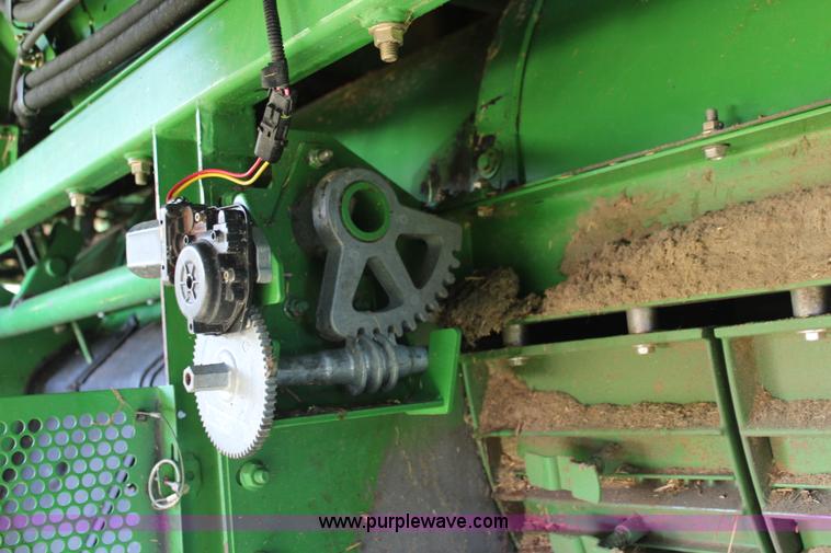 image for item J2220 2000 John Deere 9650 STS RWA combine