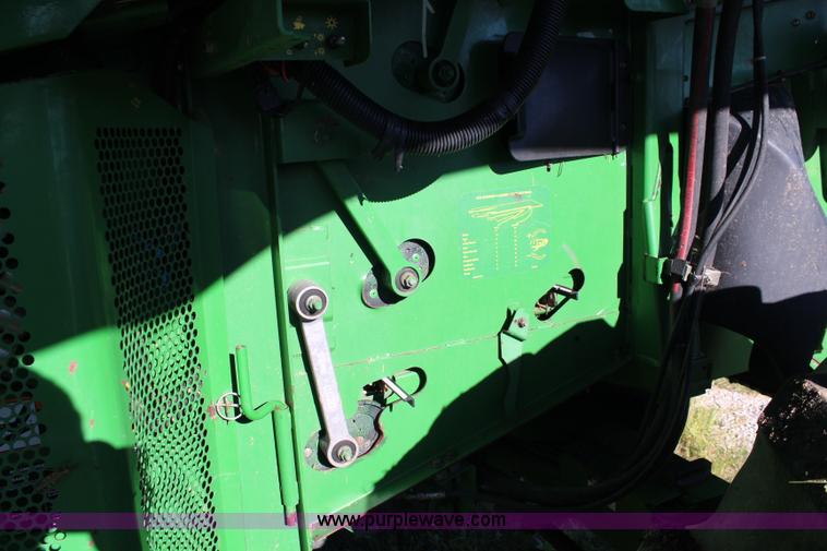 image for item J2220 2000 John Deere 9650 STS RWA combine