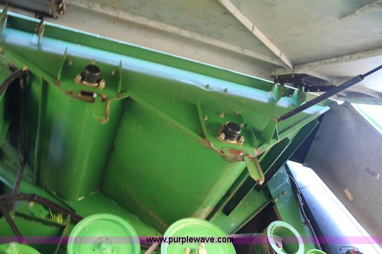 image for item J2220 2000 John Deere 9650 STS RWA combine