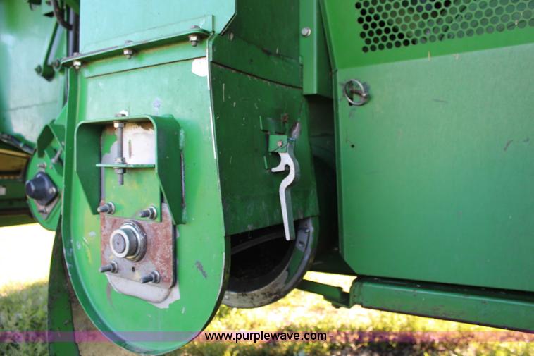 image for item J2220 2000 John Deere 9650 STS RWA combine