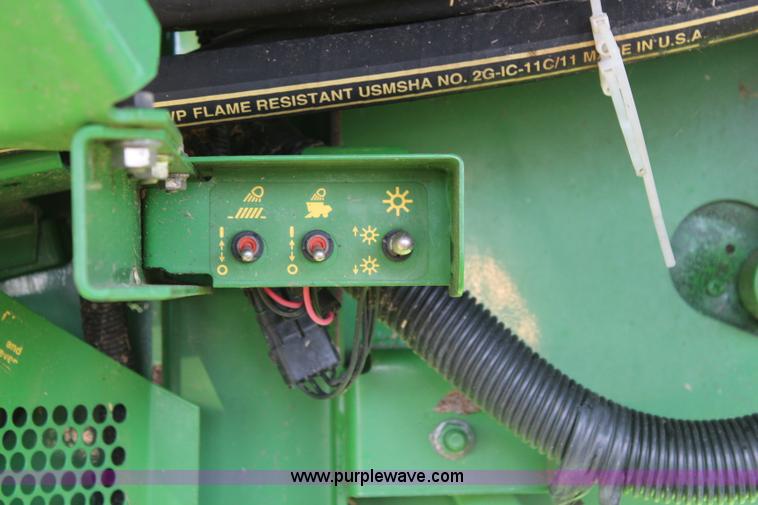 image for item J2220 2000 John Deere 9650 STS RWA combine