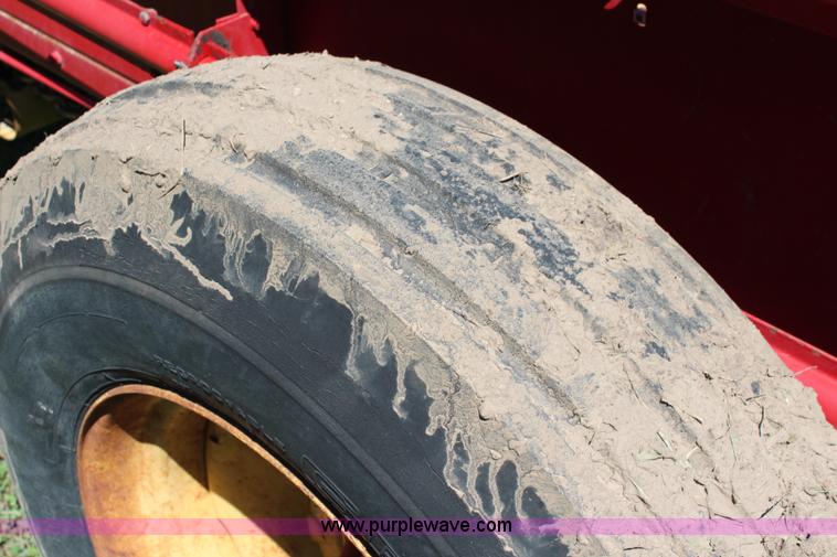 image for item J2222 New Holland 329 manure spreader