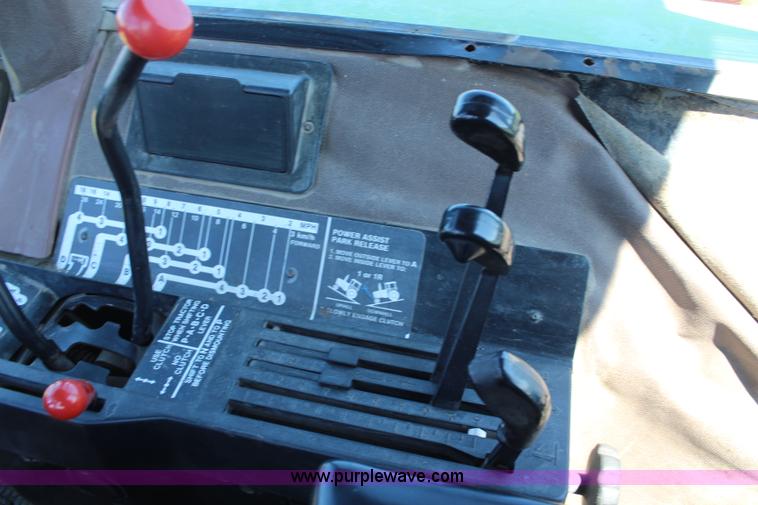 image for item J2223 1989 John Deere 4050 tractor