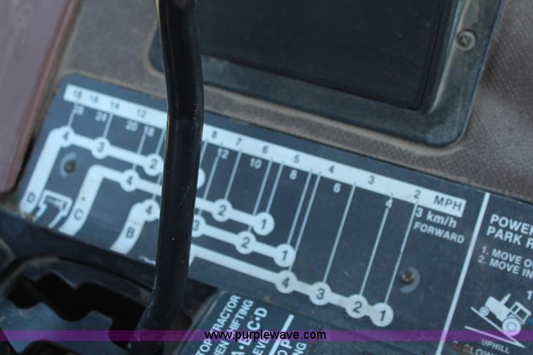 image for item J2223 1989 John Deere 4050 tractor