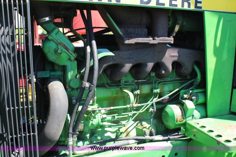 image for item J2223 1989 John Deere 4050 tractor
