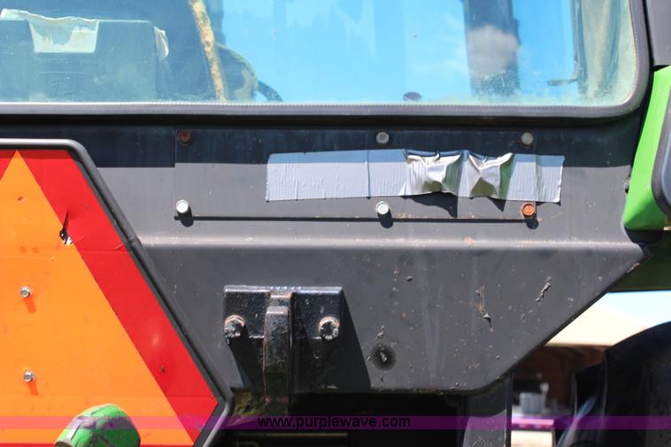 image for item J2223 1989 John Deere 4050 tractor