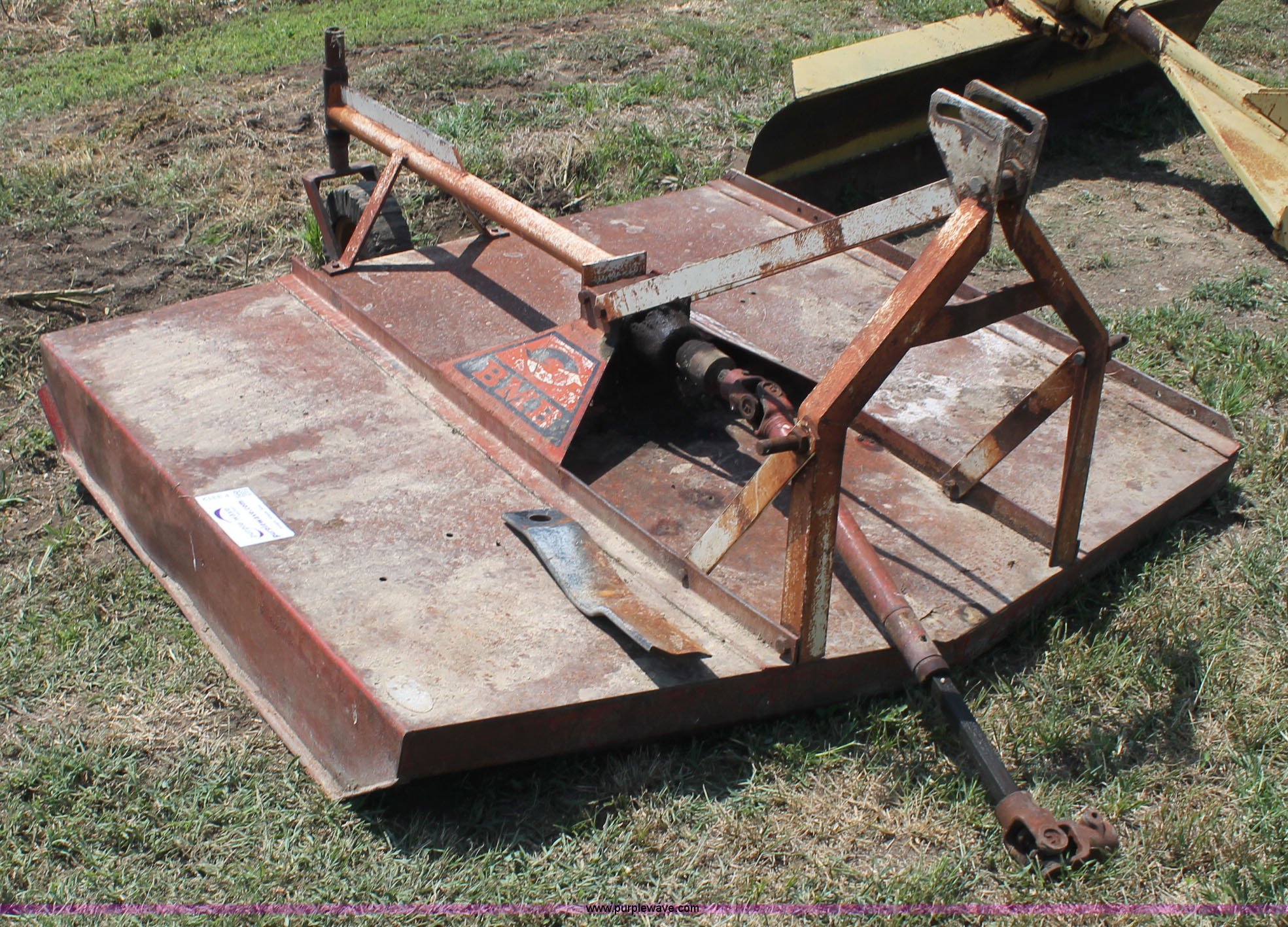 BMB SP63HS rotary mower in Eureka, KS Item F3312 sold Purple Wave