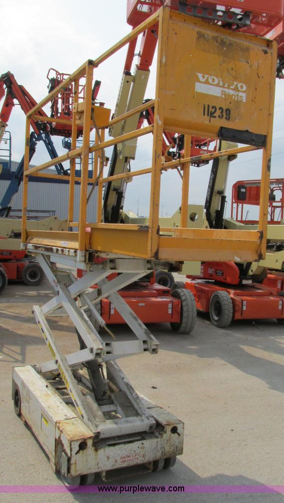 image for item AW9917 Hybrid HB1030 electric scissor lift