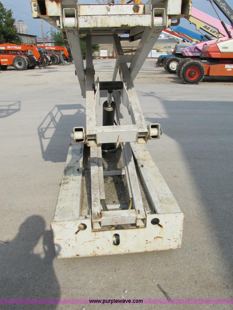 image for item AW9917 Hybrid HB1030 electric scissor lift