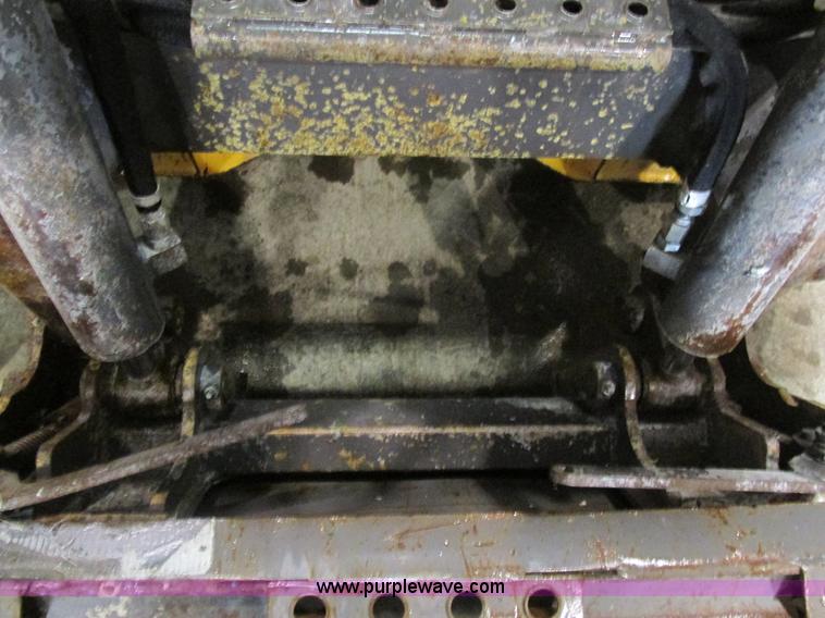 image for item AW9918 Volvo MC70 skid steer