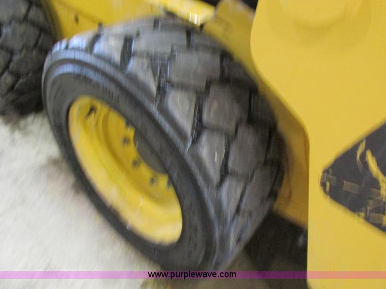 image for item AW9918 Volvo MC70 skid steer