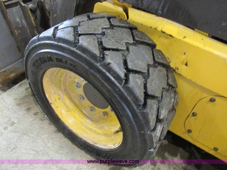 image for item AW9918 Volvo MC70 skid steer