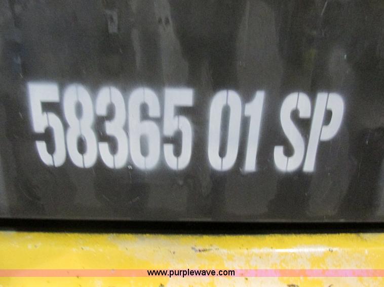 image for item AW9918 Volvo MC70 skid steer