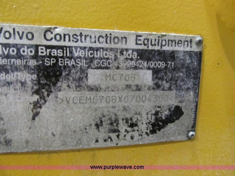 image for item AW9918 Volvo MC70 skid steer