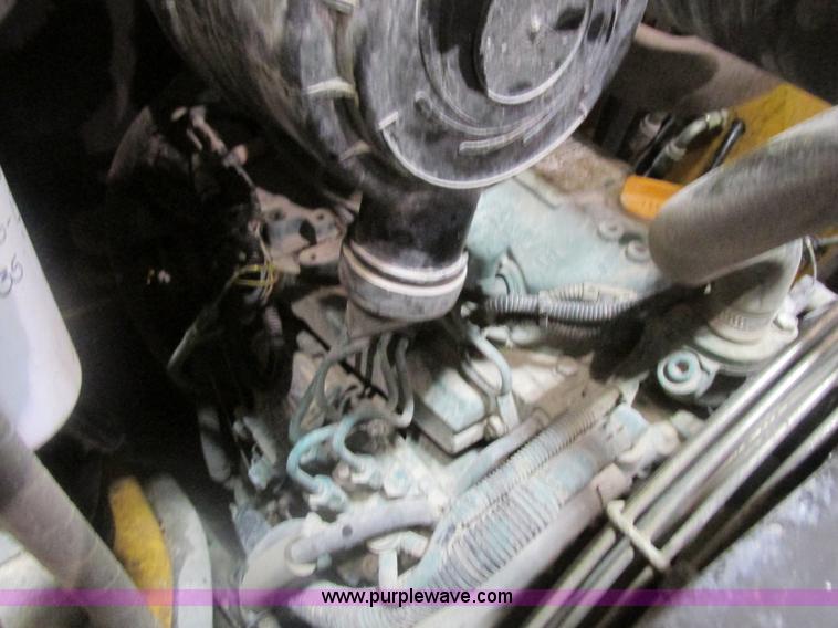 image for item AW9918 Volvo MC70 skid steer