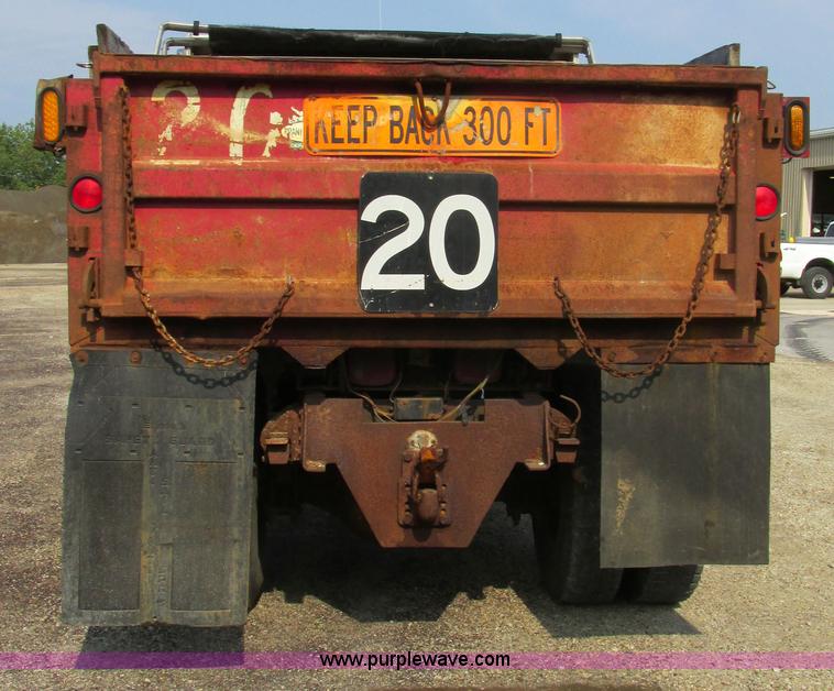 image for item AW9928 1995 Chevrolet Kodiak dump truck