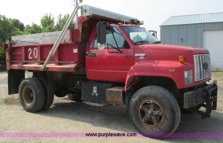 image for item AW9928 1995 Chevrolet Kodiak dump truck