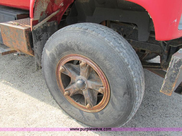 image for item AW9928 1995 Chevrolet Kodiak dump truck