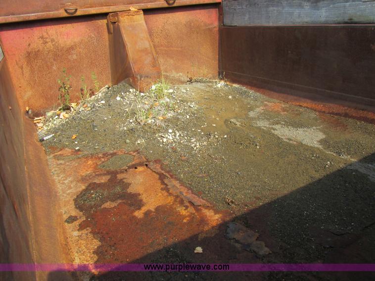 image for item AW9928 1995 Chevrolet Kodiak dump truck