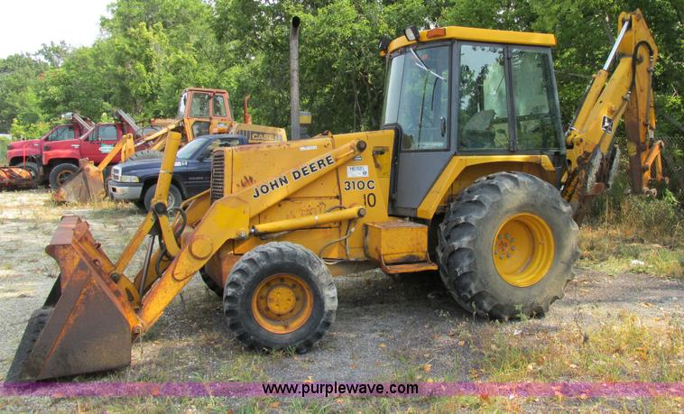 image for item AW9934 1990 John Deere 310C backhoe