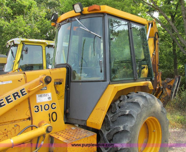 image for item AW9934 1990 John Deere 310C backhoe