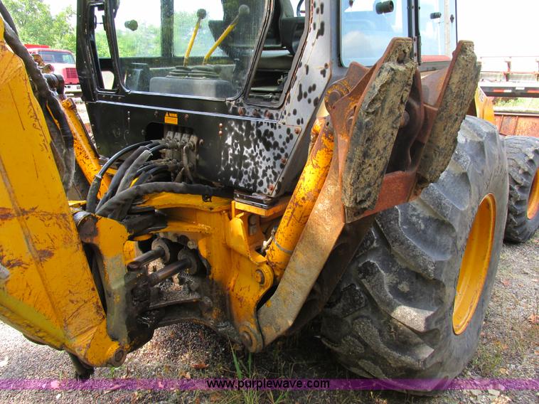 image for item AW9934 1990 John Deere 310C backhoe
