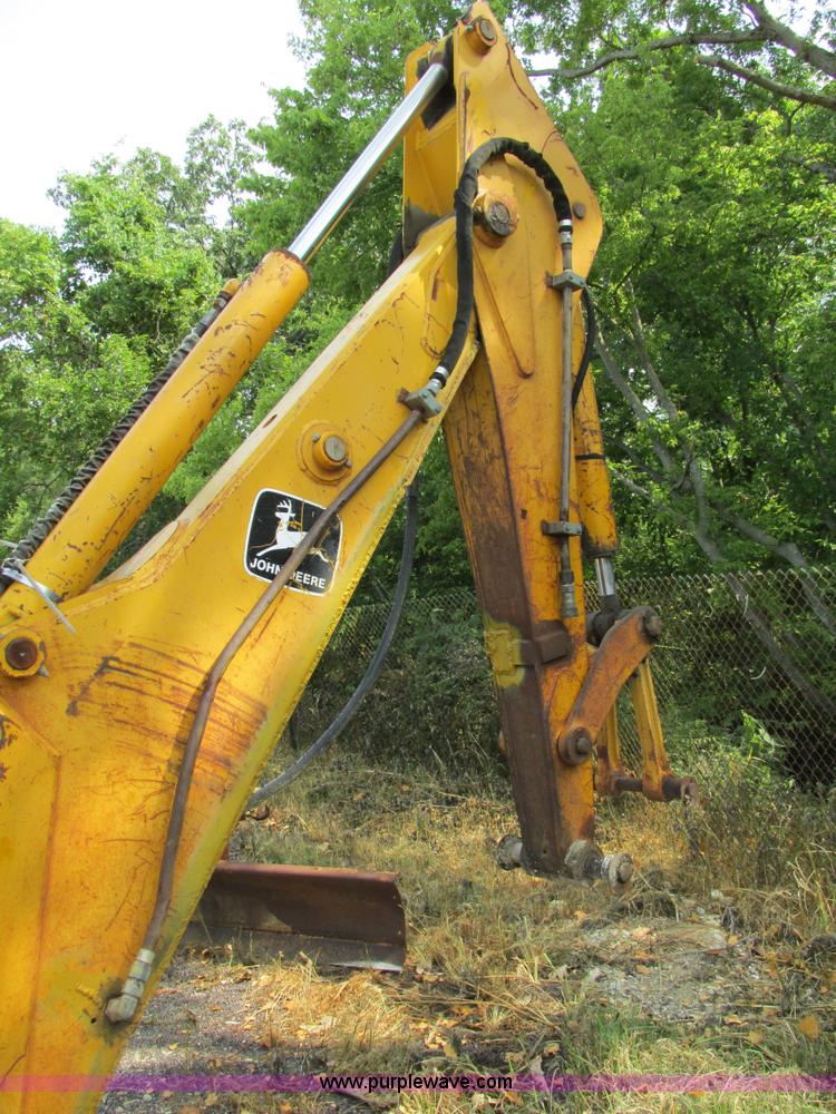 image for item AW9934 1990 John Deere 310C backhoe