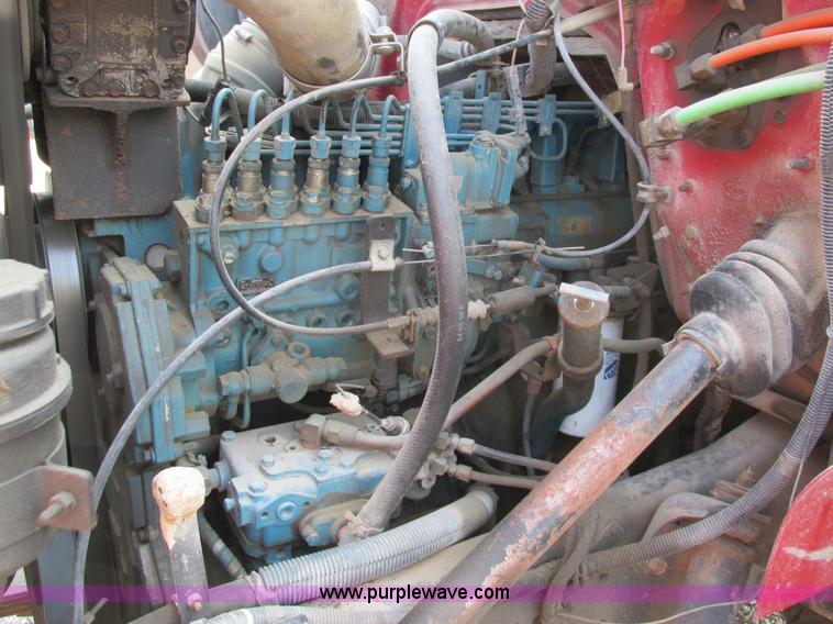 image for item AW9939 1997 International 4700 fuel truck