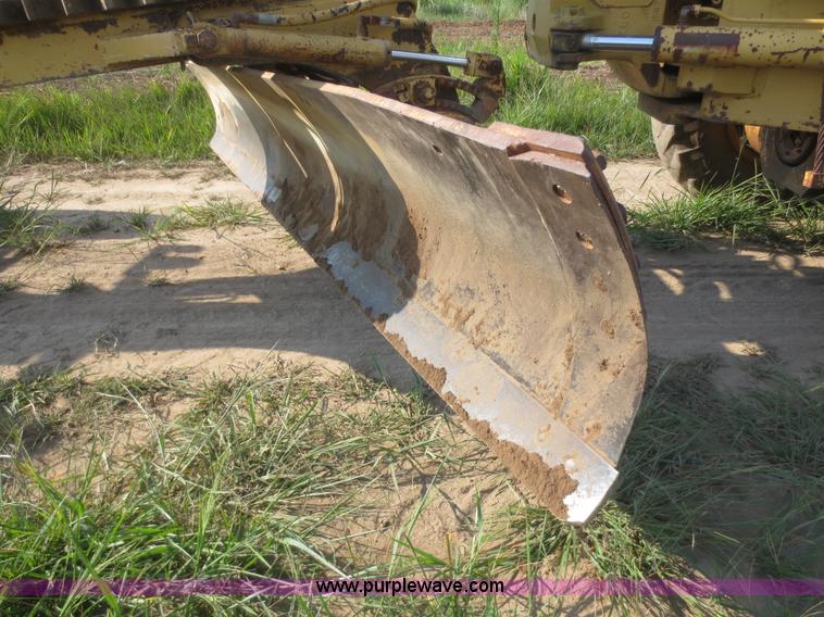 image for item D2125 1988 Fiat-Allis FG85 articulated motor grader