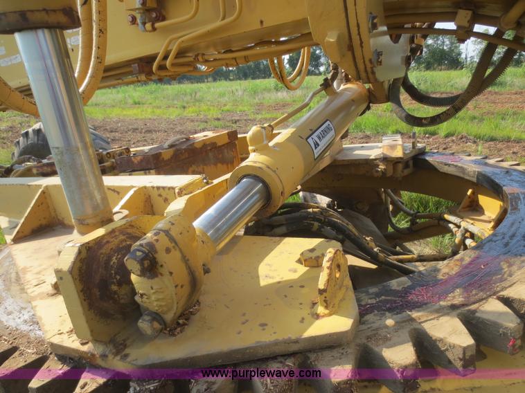 image for item D2125 1988 Fiat-Allis FG85 articulated motor grader