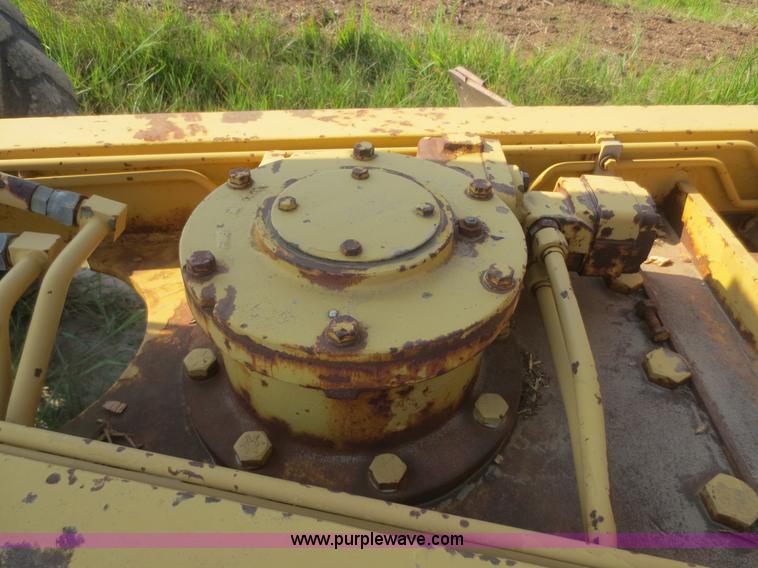 image for item D2125 1988 Fiat-Allis FG85 articulated motor grader