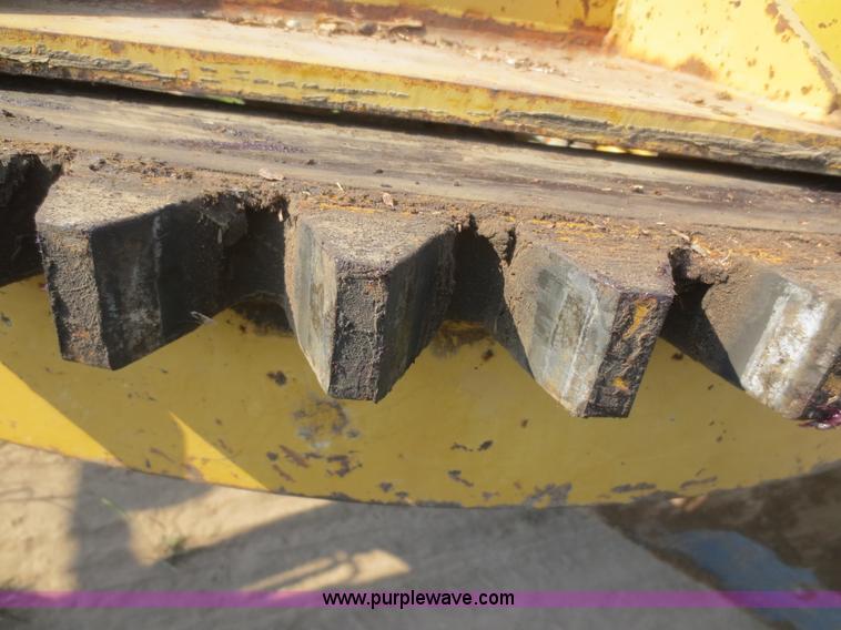 image for item D2125 1988 Fiat-Allis FG85 articulated motor grader