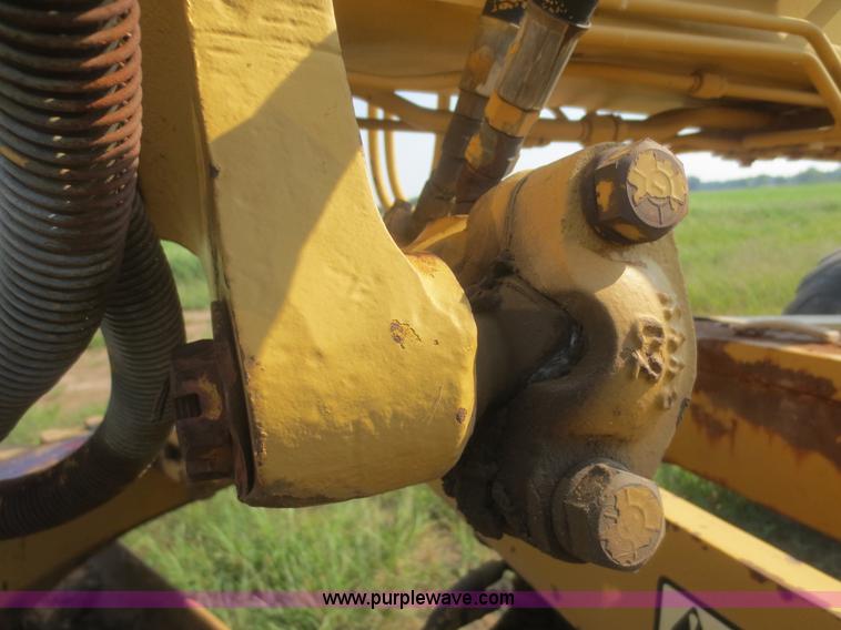 image for item D2125 1988 Fiat-Allis FG85 articulated motor grader