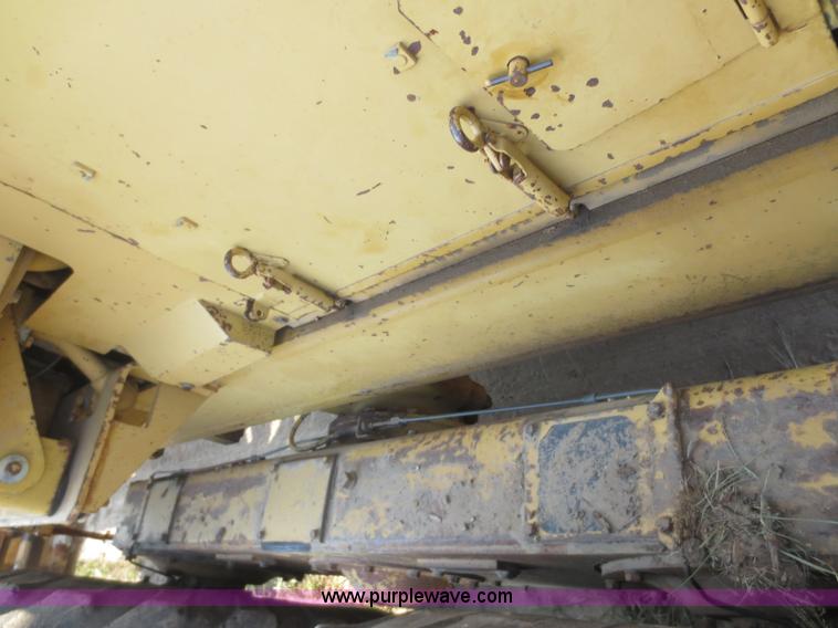 image for item D2125 1988 Fiat-Allis FG85 articulated motor grader