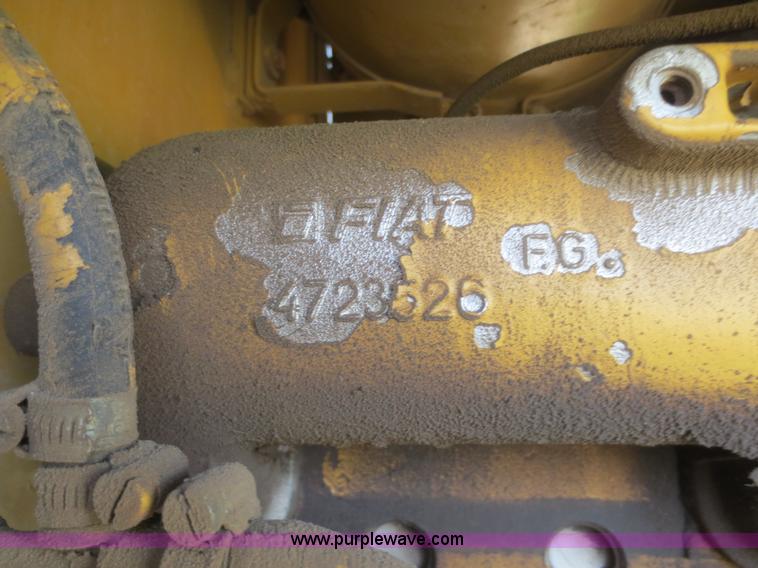 image for item D2125 1988 Fiat-Allis FG85 articulated motor grader