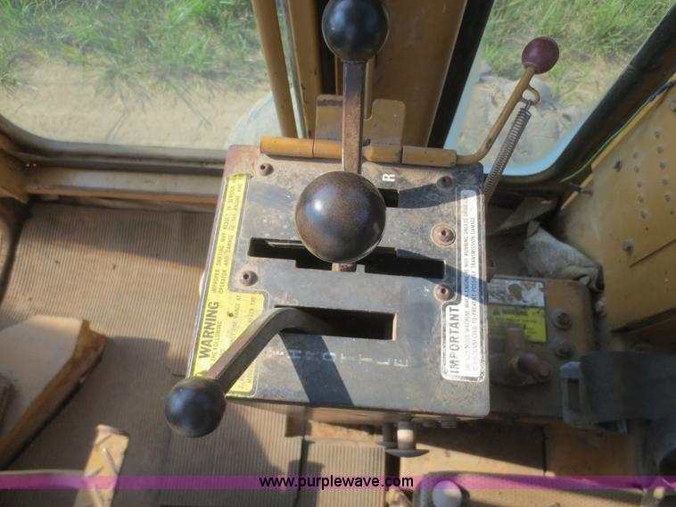 image for item D2125 1988 Fiat-Allis FG85 articulated motor grader